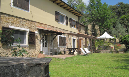Terrasse mit Gartenteil