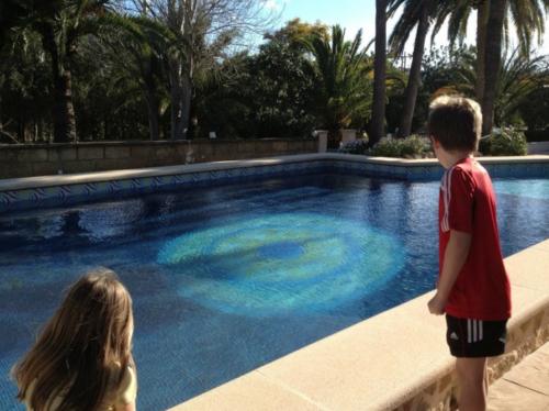 Bei Kindern ist der Pool unseres Familienhotels auf Mallorca besonders beliebt