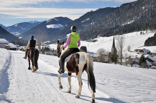 familienhotel-lammertal-ski-10