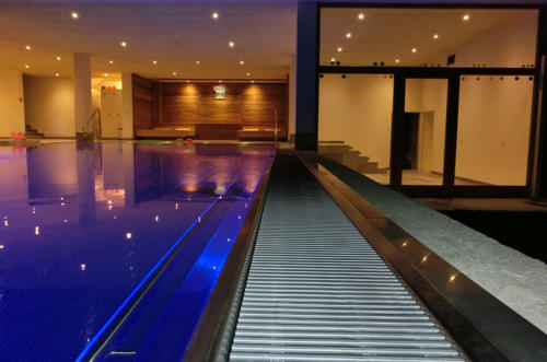 Herrliches In - und Outdoorschwimmbad